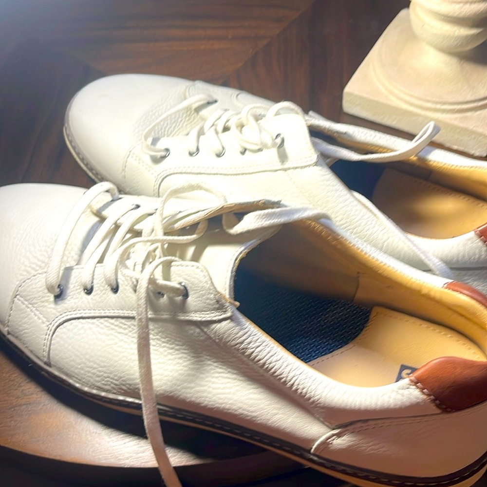 J&M sheepskin men’s tennis shoes
